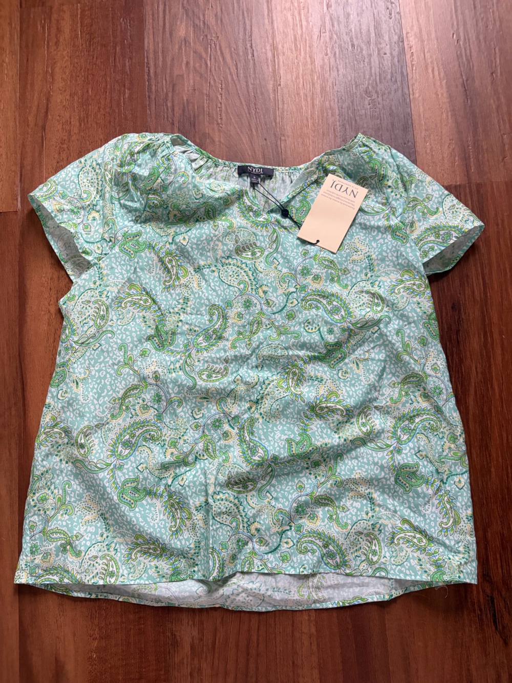 NYDJ Light Green Paisley Short-Sleeve Blouse